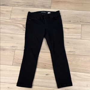 Level 99 Lily Crop Black 30P